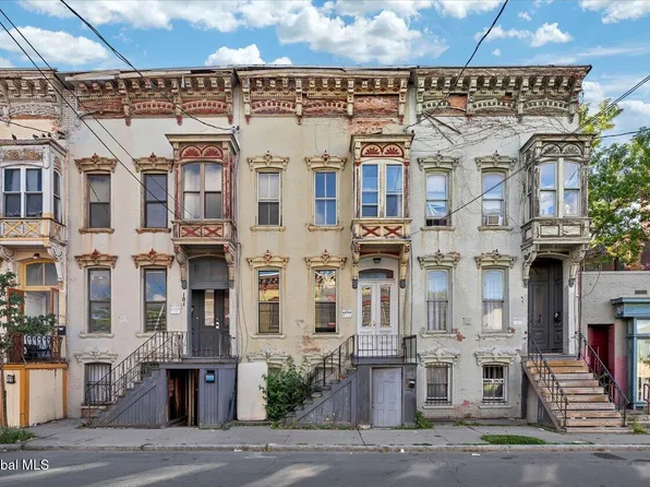 99 Lark Street, Albany, NY 12210