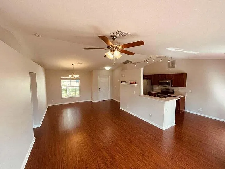 3661 SW Camastro St — Photo 8