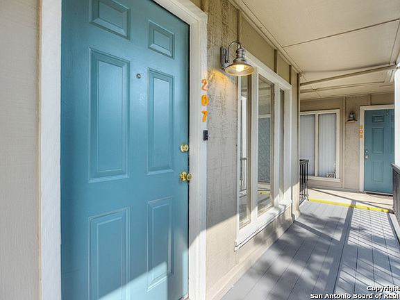 2nd image of 255 E Rampart Dr