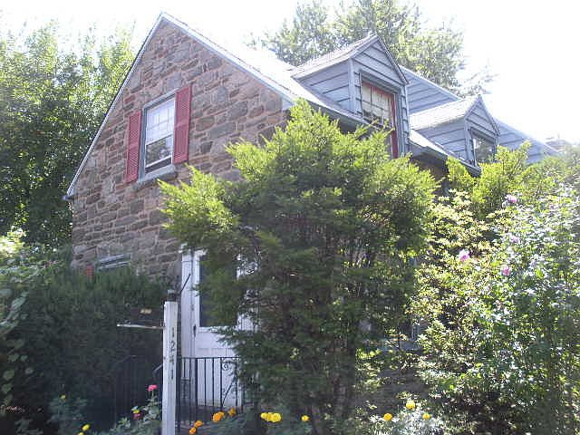 2nd image of 1241 Lindale Ave