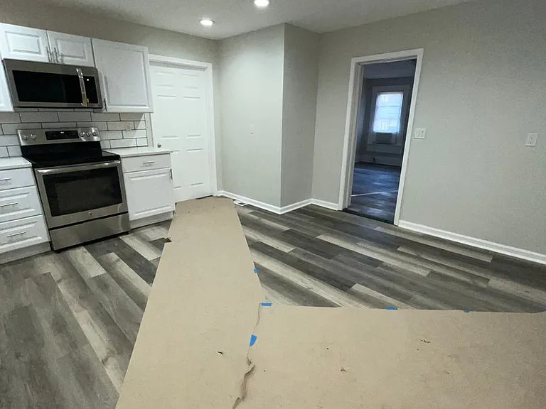 400 White St — Photo 4