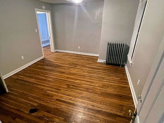 4th image of 1014 Logan Ave APT 5