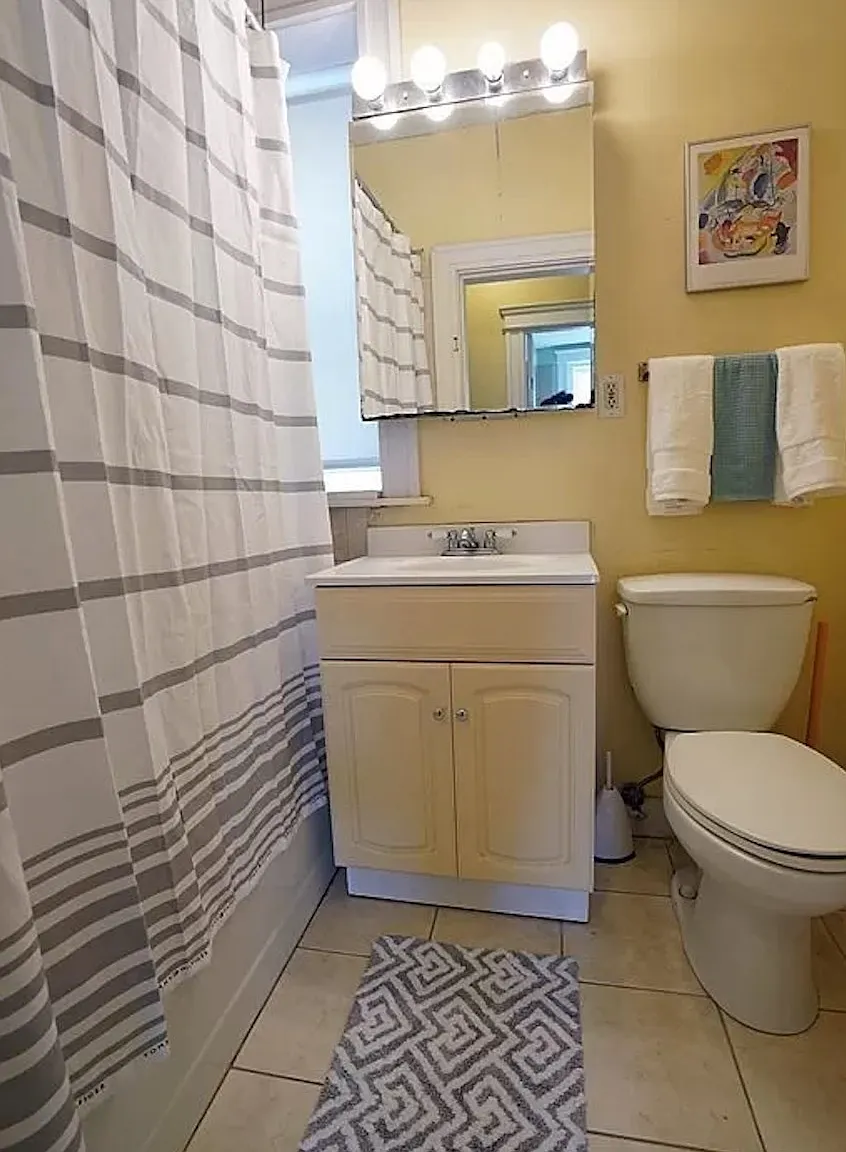 3 bed, 749 sqft, $900 — Photo 4