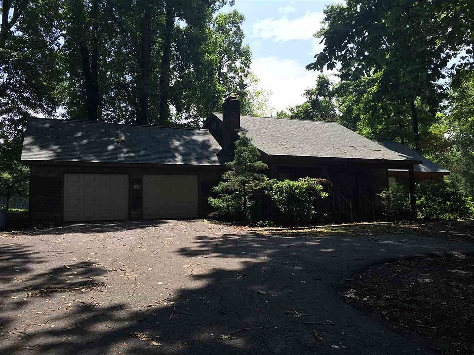 1st image of 223 Vista Dr