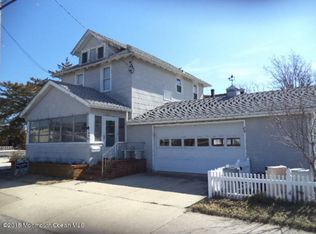 405 S Bay Ave, Beach Haven, NJ 08008