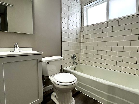 4th image of 1637 D St #H