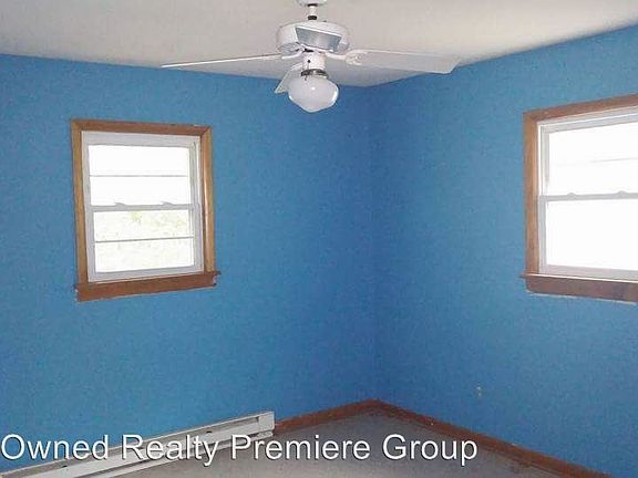 4th image of 1127A Justice St
