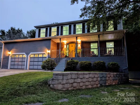 11419 Leadenhall Ln, Charlotte, NC 28262