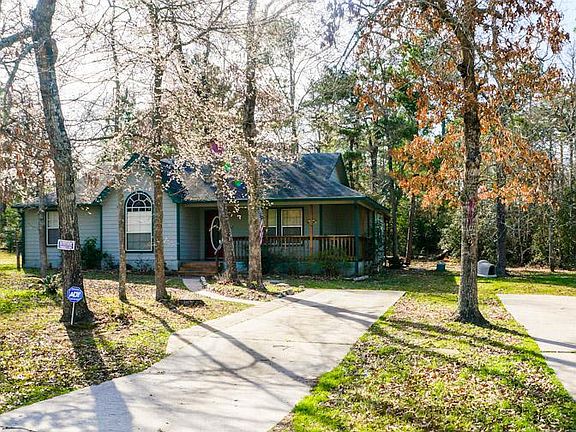 Double driveway for extra parking!
