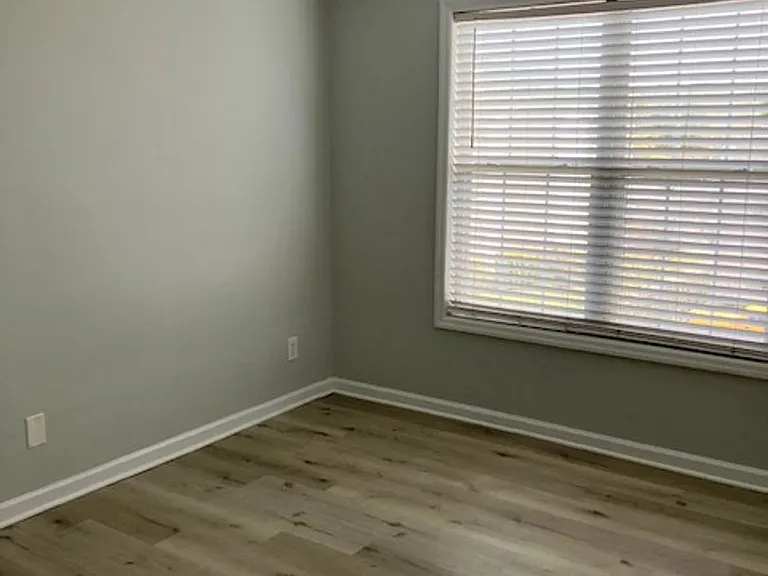 719I Melba Ct — Photo 12