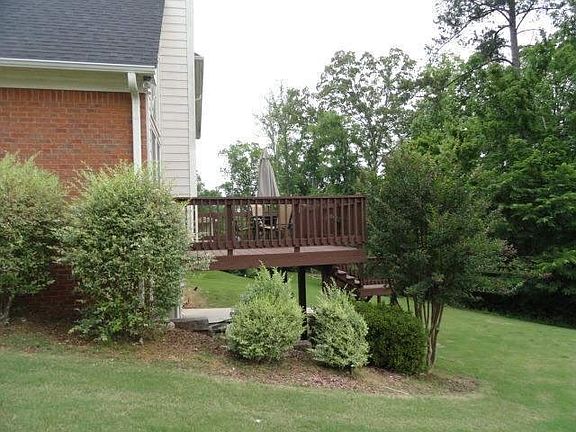 2nd image of 185 Millhaven Lndg