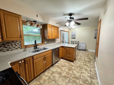 4115 Royal Ave, Erie, PA, 16509
