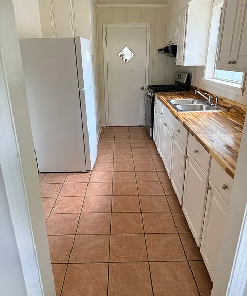 4210 Obannon Dr #1 — Photo 1