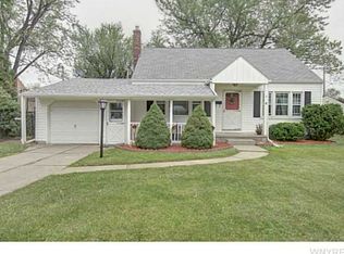 6 Allendale Ct, Cheektowaga, NY 14215