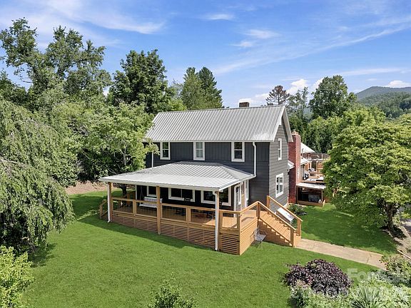 3rd image of 2252 Riceville Rd #1