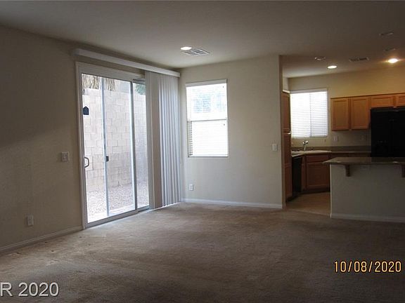 3rd image of 95 Myrtle Springs Ct