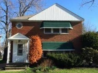 14537 Cedar Rd, Beachwood, OH 44122