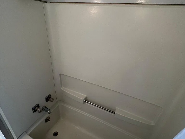 1117 W 2nd St #2 — Photo 6