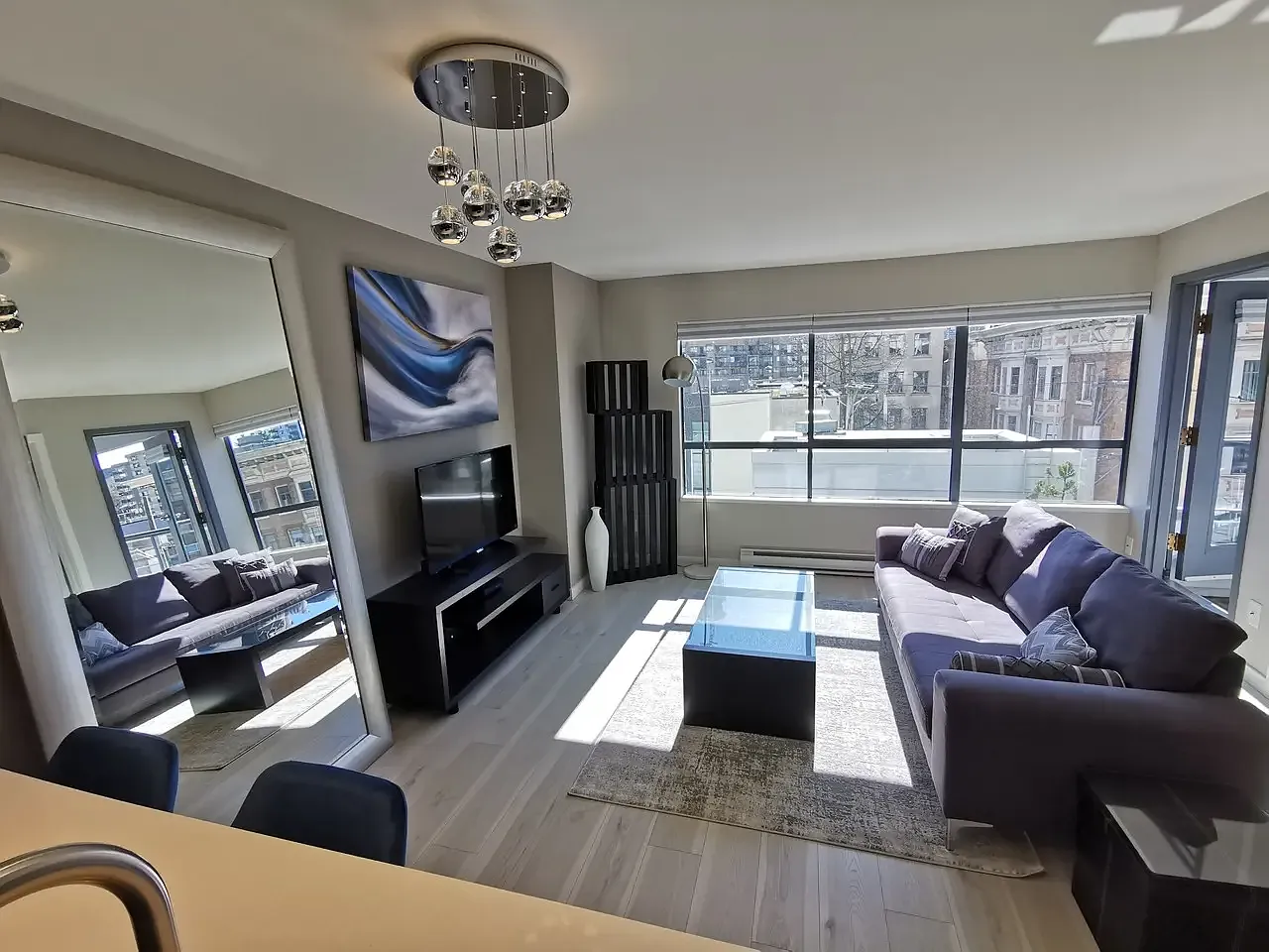 1 bed, 585 sqft, $3,200 — Photo 3
