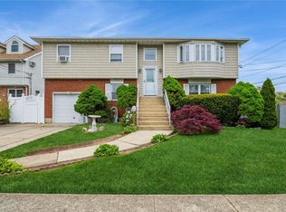233 Maple Ave, East Meadow, NY 11554