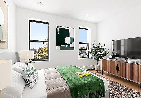 4th image of 812 8th Ave #1RR