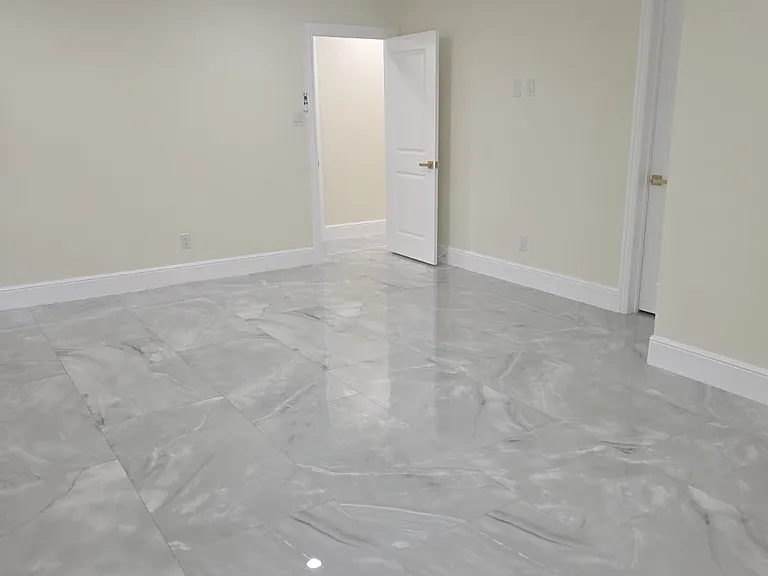 17511 Davenway Dr — Photo 31