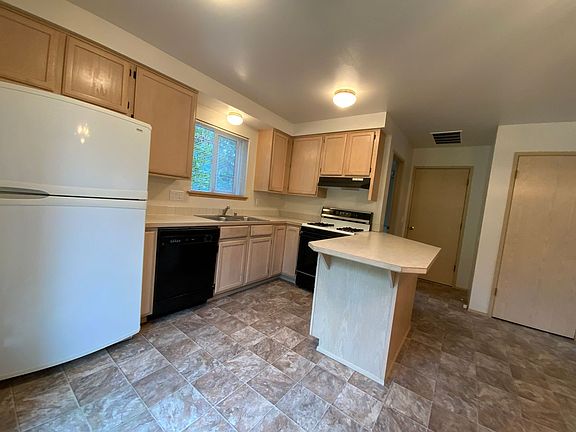 5th image of 15929 179th Ave SE