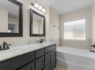 2720 Brasher Ln, Bedford, TX 76021