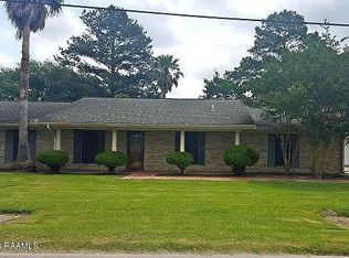 921 Comeaux St, Rayne, LA 70578