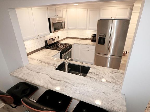 4th image of 5371 Village Station Cir