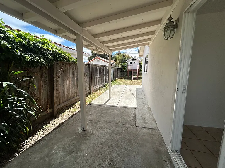1430 Linwood Dr — Photo 21