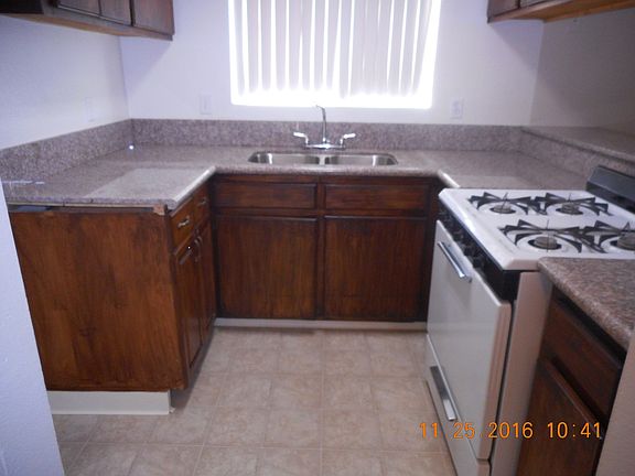 5th image of 2342 Cedar Ave APT 204