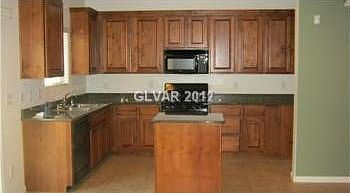 4th image of 8436 Quarentina Ave