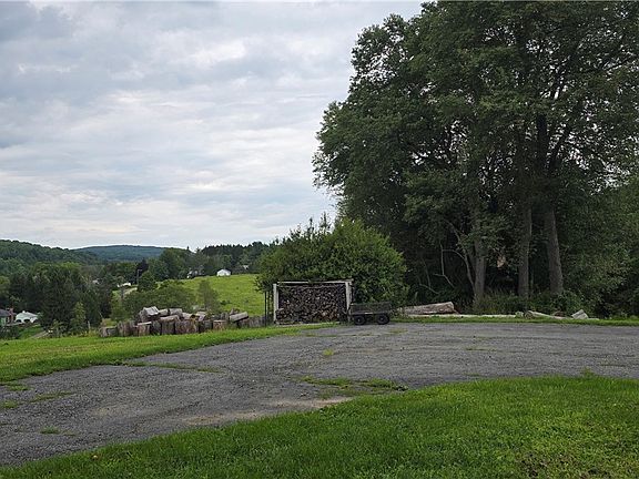 3rd image of 800 N Sanford Rd