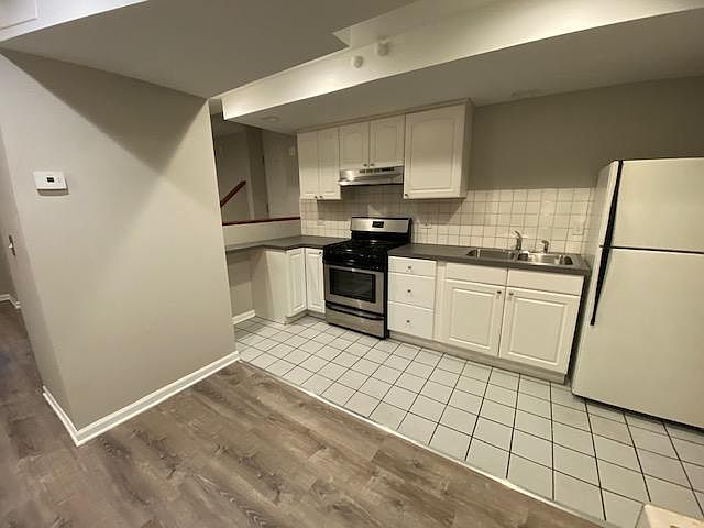 1st image of 2115 W Cortland St #G