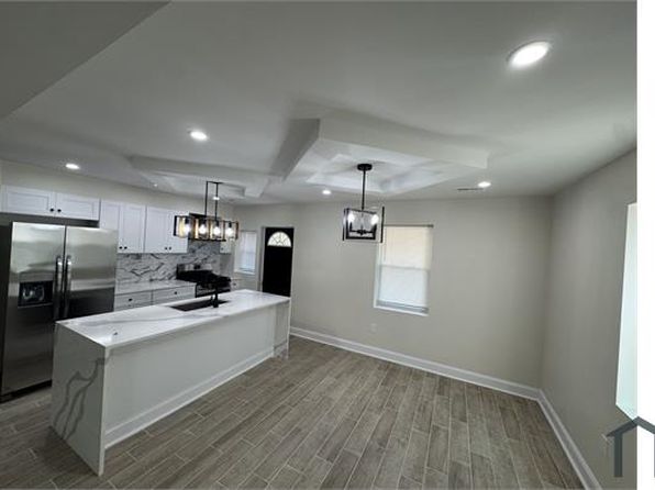 1501 E Cold Spring Ln