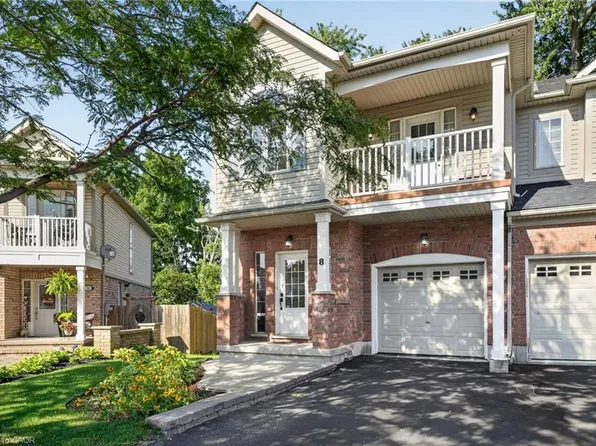 8 Chloe St, Saint Catharines, ON L2P 0A6
