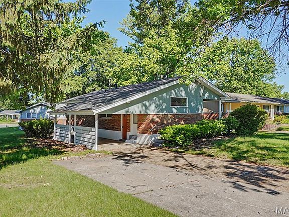 2nd image of 9801 Lawnview Dr