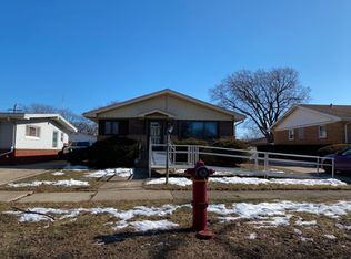 17527 William St, Lansing, IL 60438