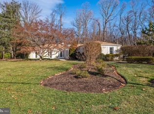 1413 Georgian Dr, Moorestown, NJ