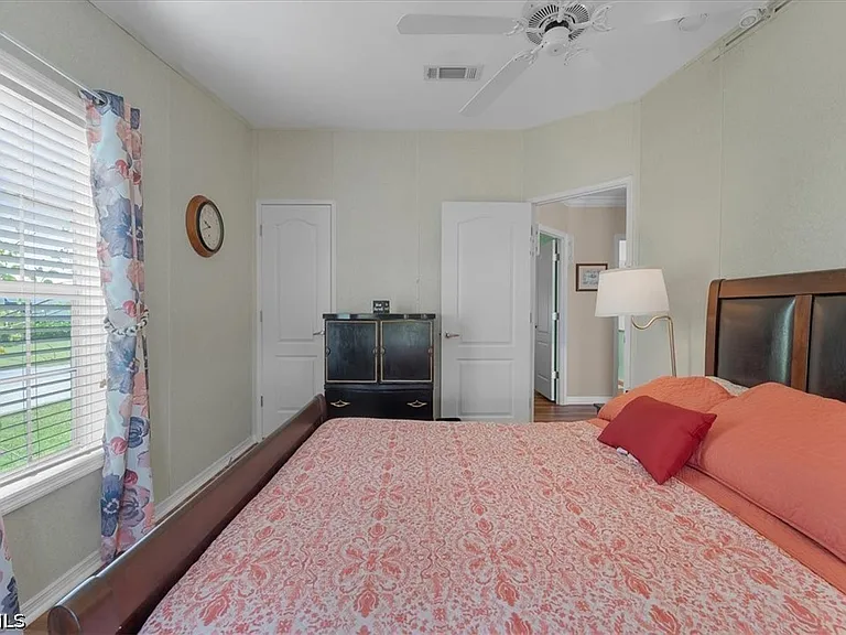701 Coral Dr — Photo 19