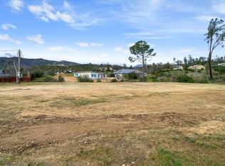 10096 Victoria Dr, Redding, CA 96001