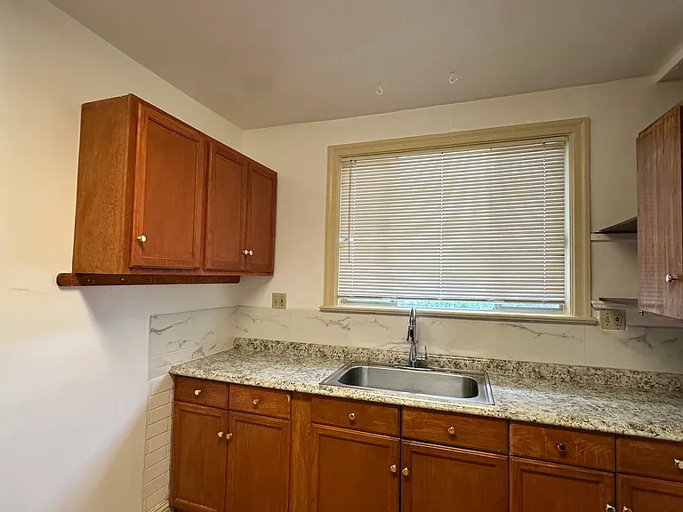 1532 Woolsey St #A — Photo 51