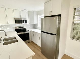 34 Cambridge Rd #B, West Palm Beach, FL 33415