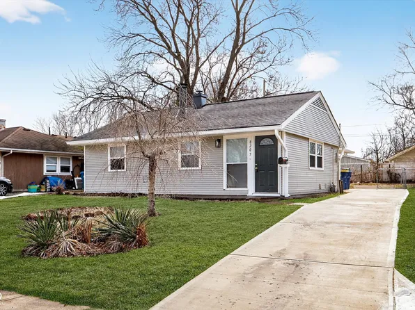 8207 E 50th St, Indianapolis, IN 46226