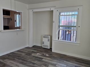830 E 20th St #830, Long Beach, CA 90806