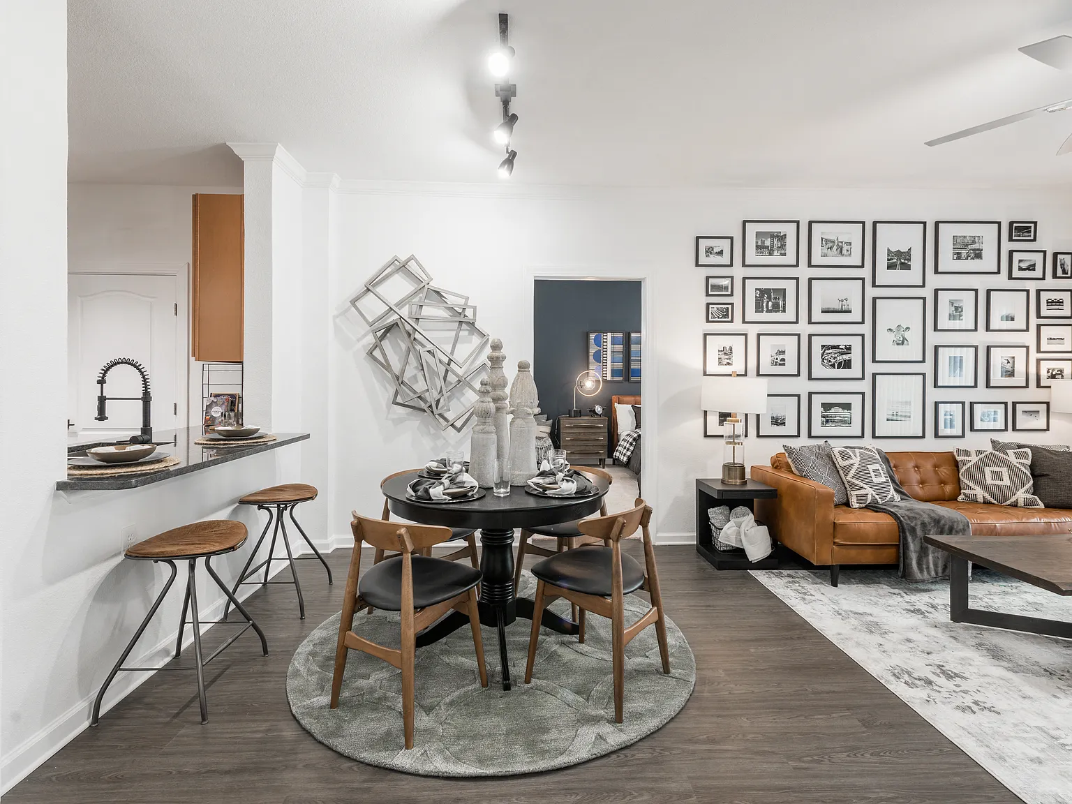 Parkview Terraces — Photo 3