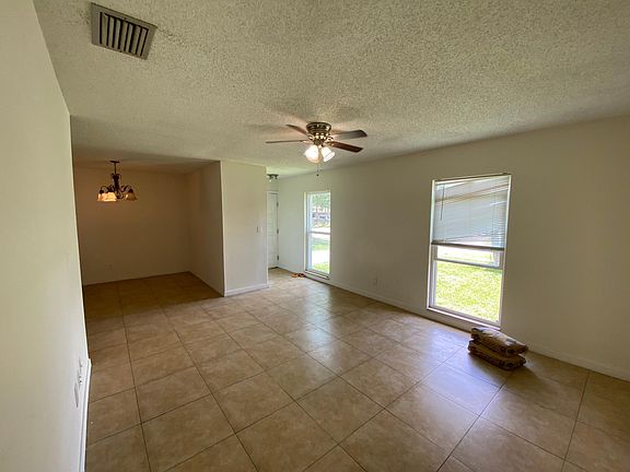 3rd image of 4710 Serena Dr