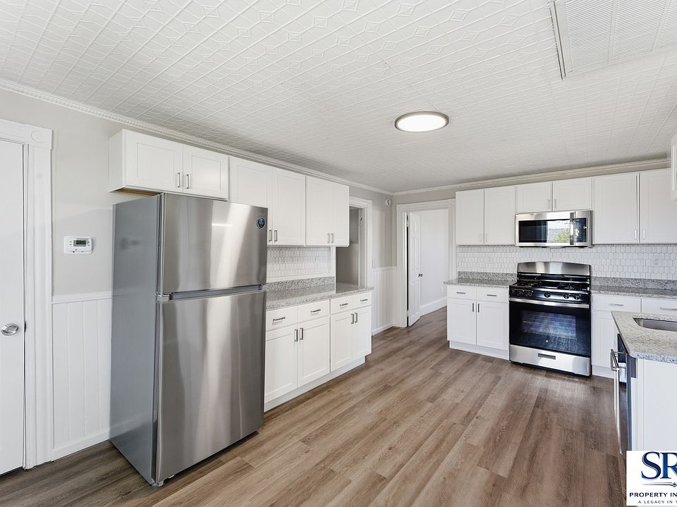 1st image of 12 Hanover St #3