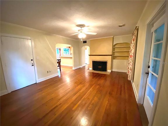 5th image of 211 Summerlin Ave